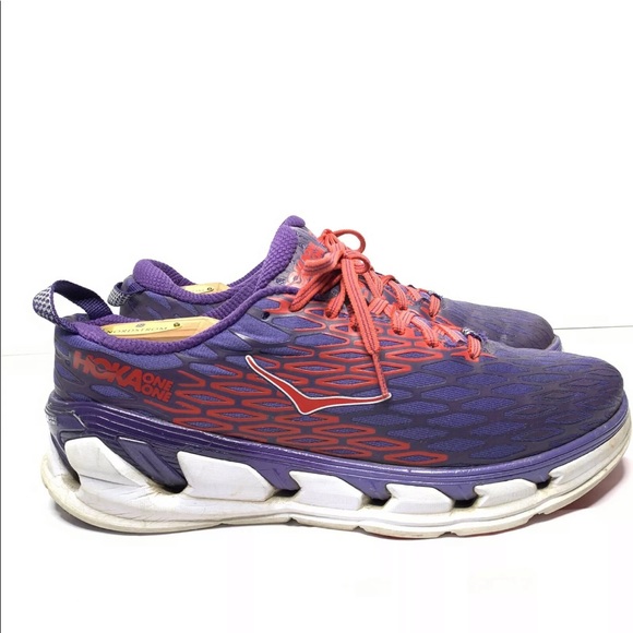 hoka vanquish 2